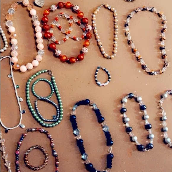 Hand made necklaces,bracelets,and anklets. Can buy single pieces or sets - Picture 4 of 6